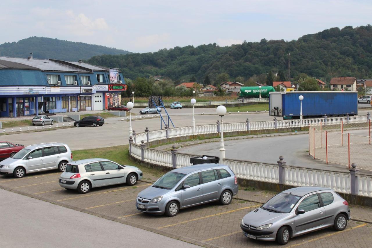 Studio Apartment Dzungla Doboj Exterior foto